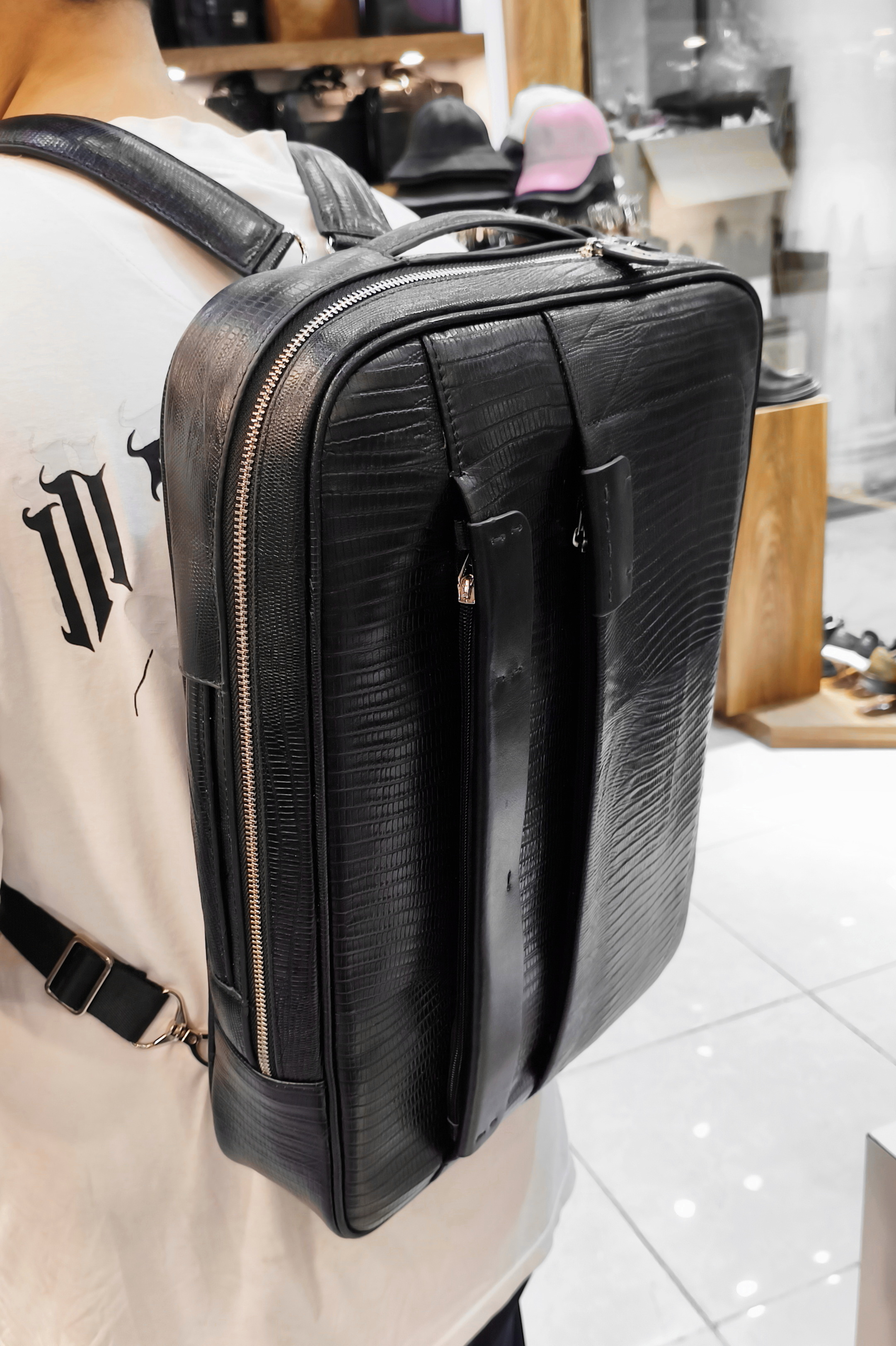 کوله پشتی چرم کوله پشتی چرم طبیعی چرم تبریز