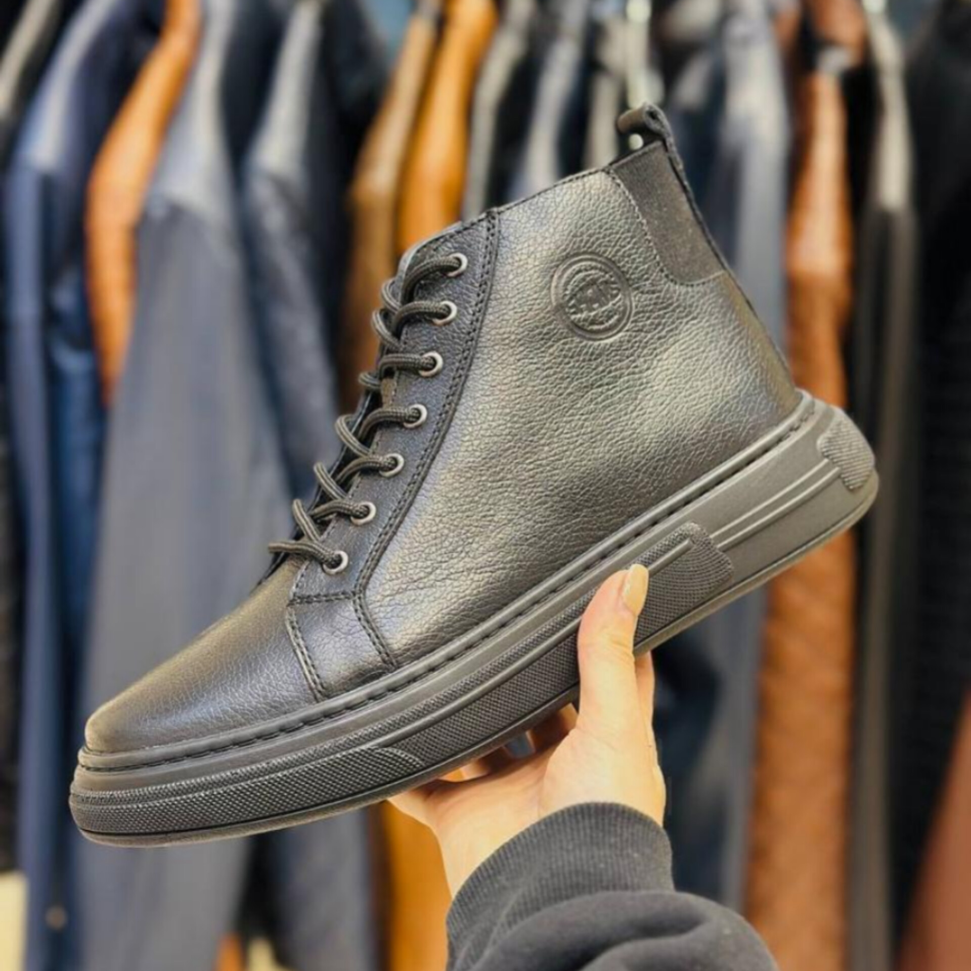 نیم بوت مردانه اسپرت چرم مدل dio ریواچرم تبریز