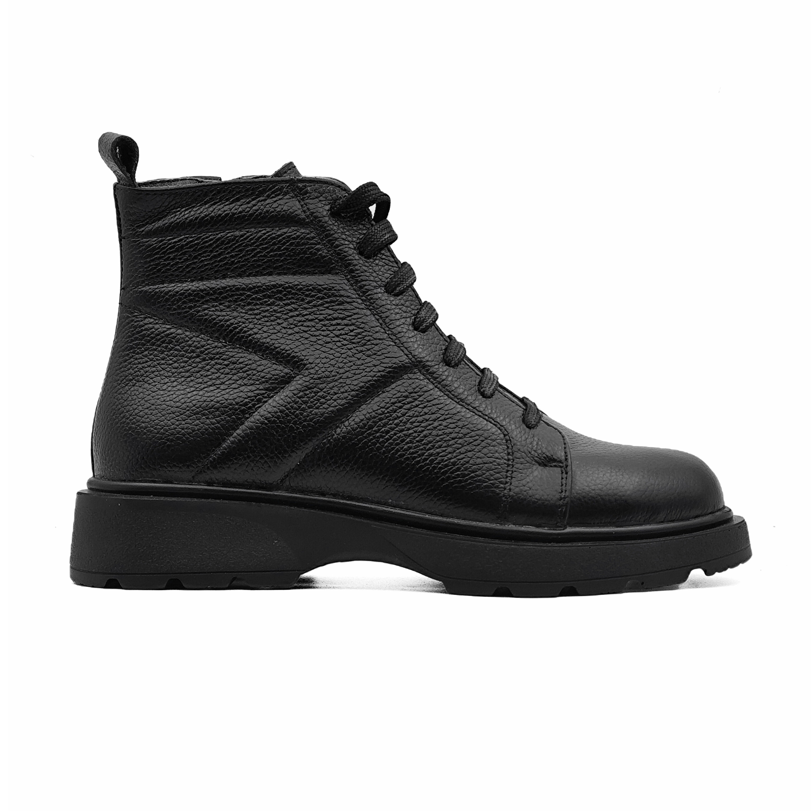 بوت زنانه چرم بنددار مدل نیلی ریواچرم تبریز