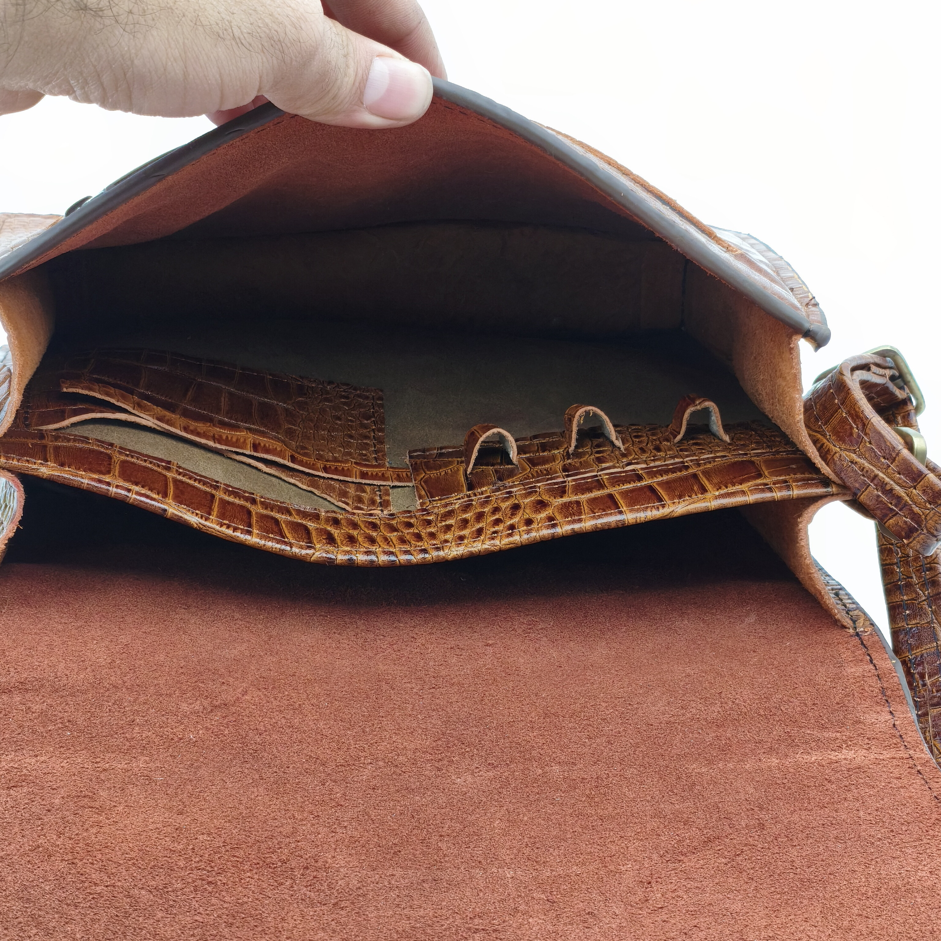 کیف دوشی زنانه چرم ریواچرم تبریز مدل نیلوفر