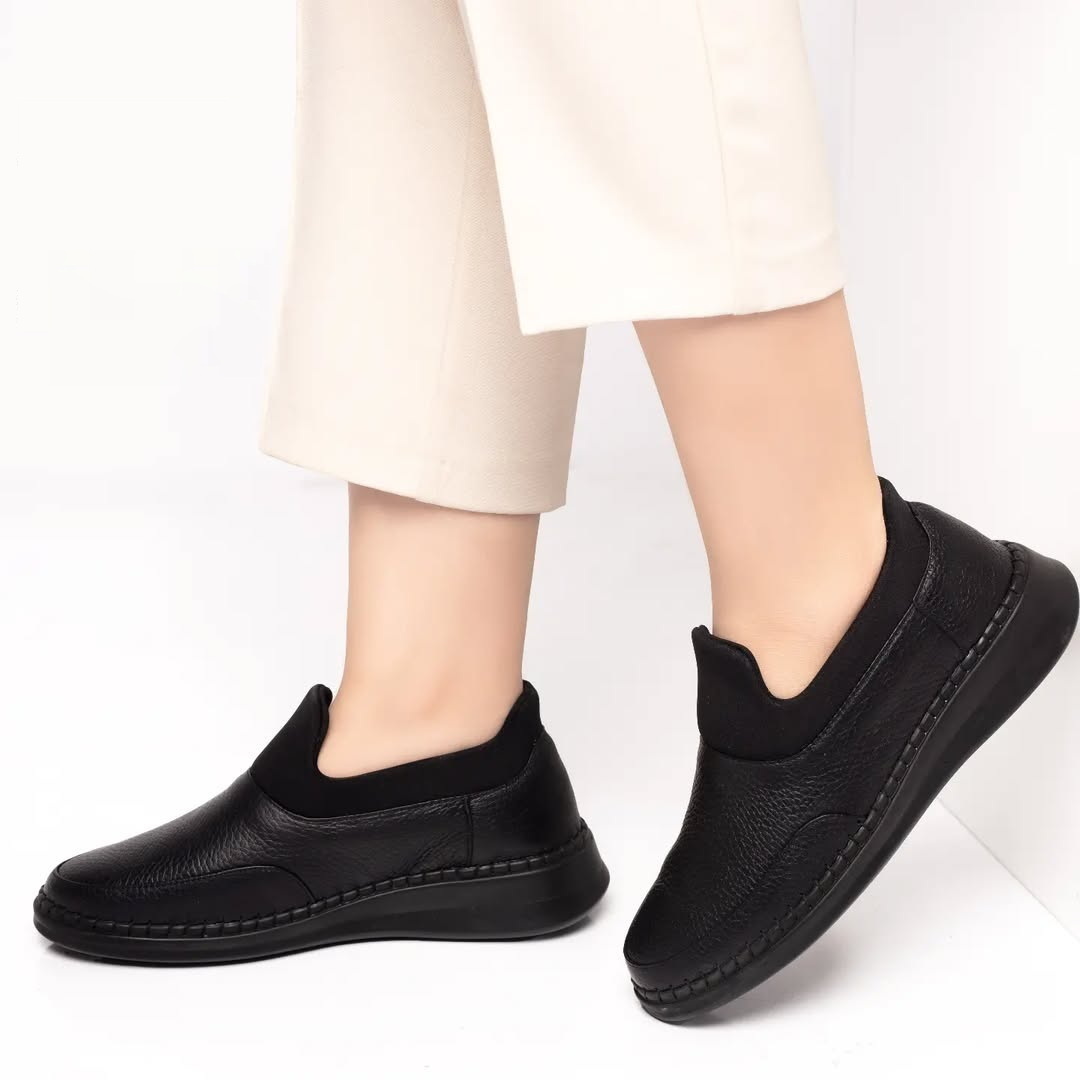 کفش راحتی و طبی زنانه چرم ریواچرم تبریز مدل سیانو